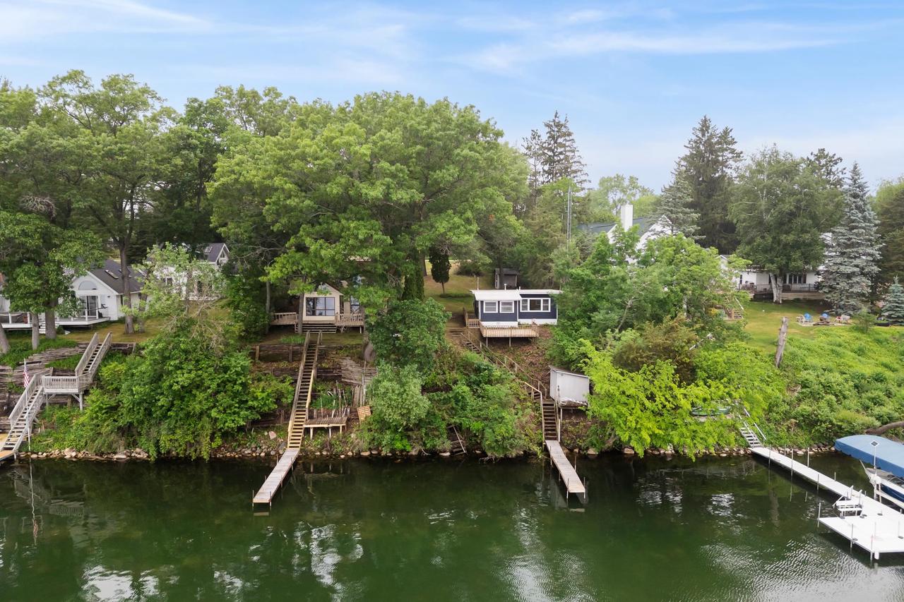 N4830 N Lakeshore Drive