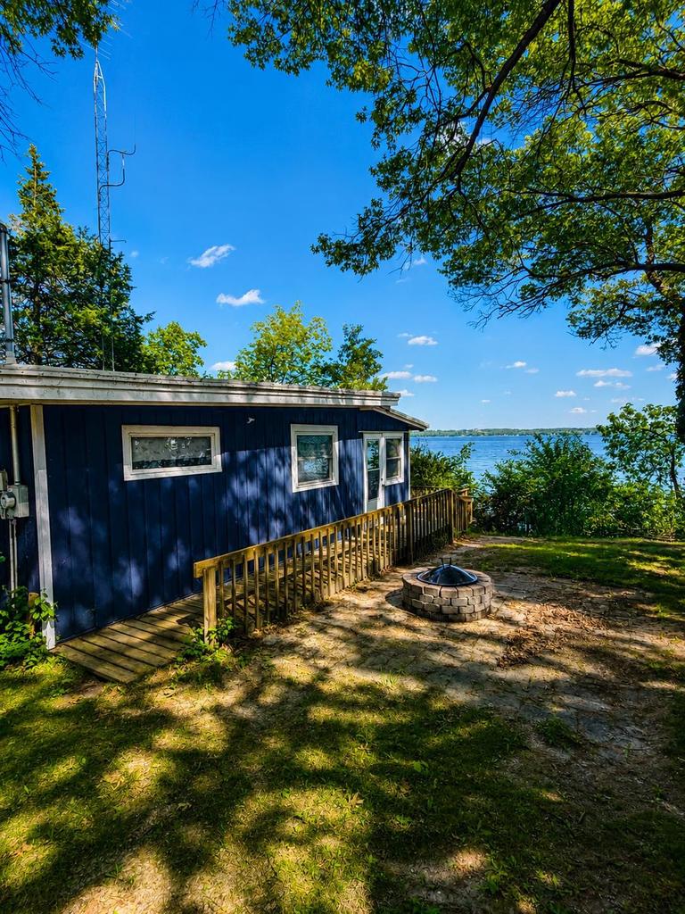 N4830 N Lakeshore Drive