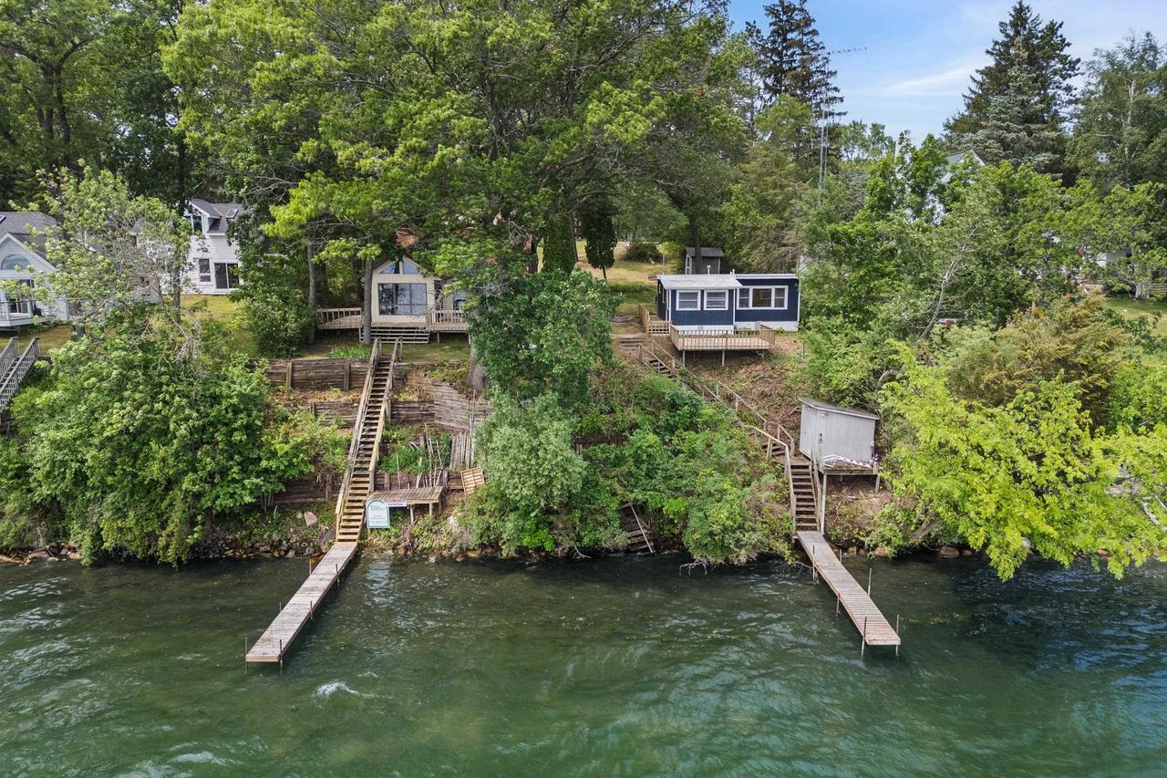 N4830 N Lakeshore Drive