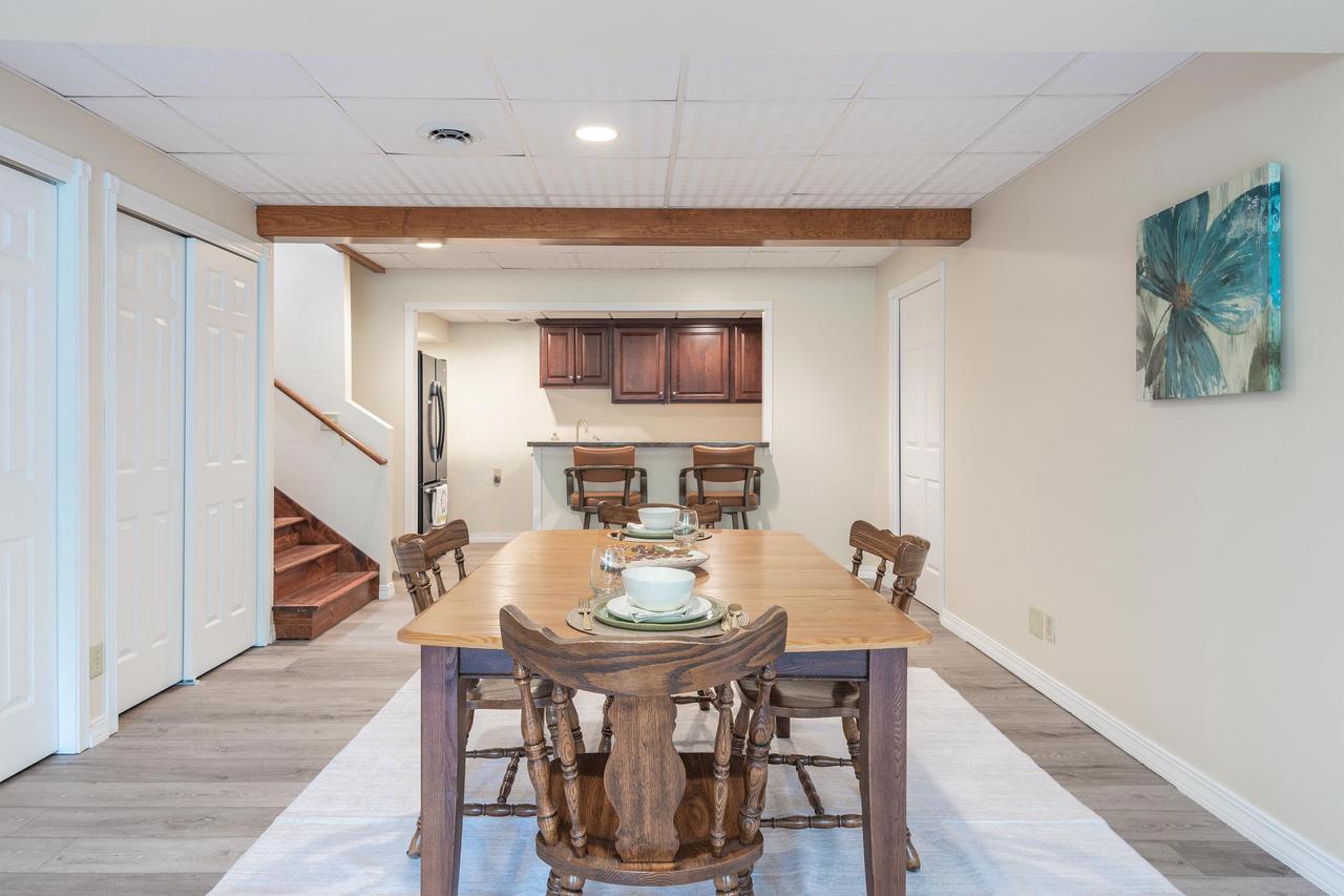 5086 Valley Heights Road