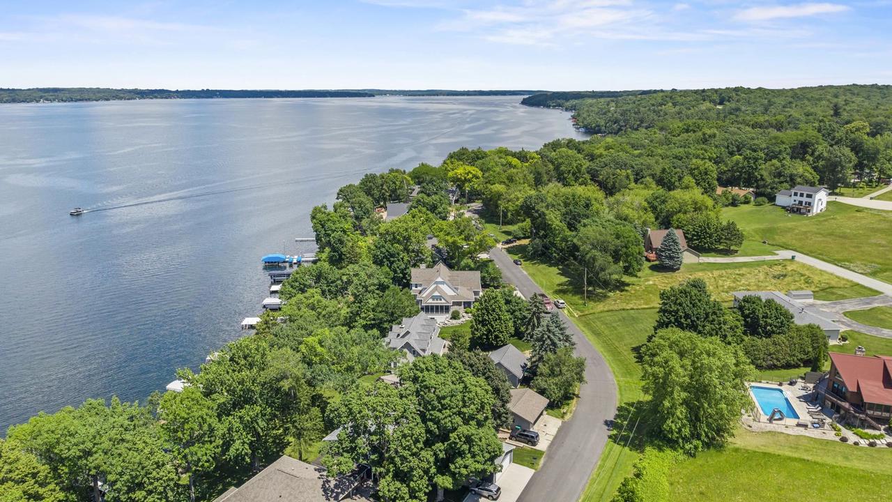W2654 Oakwood Beach Road