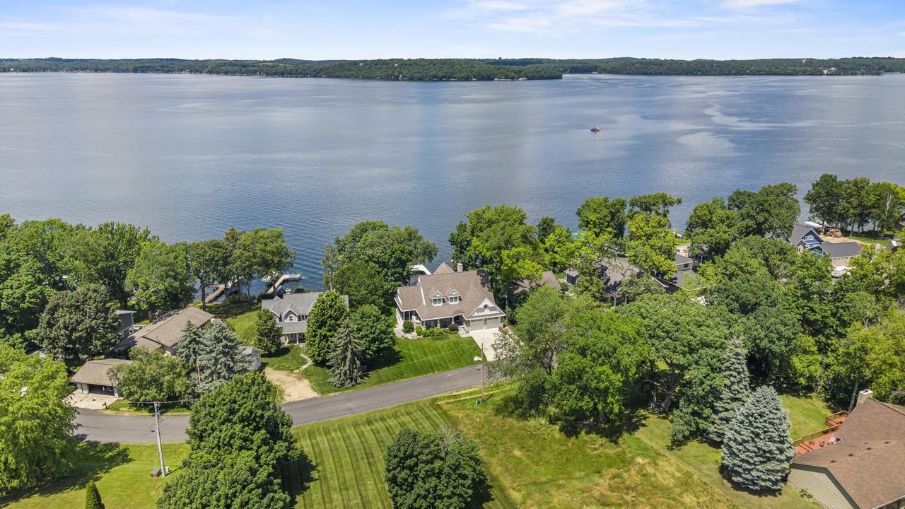 W2654 Oakwood Beach Road