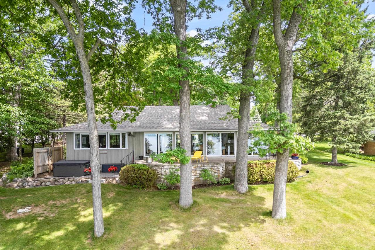 N5667 Lac Verde Circle