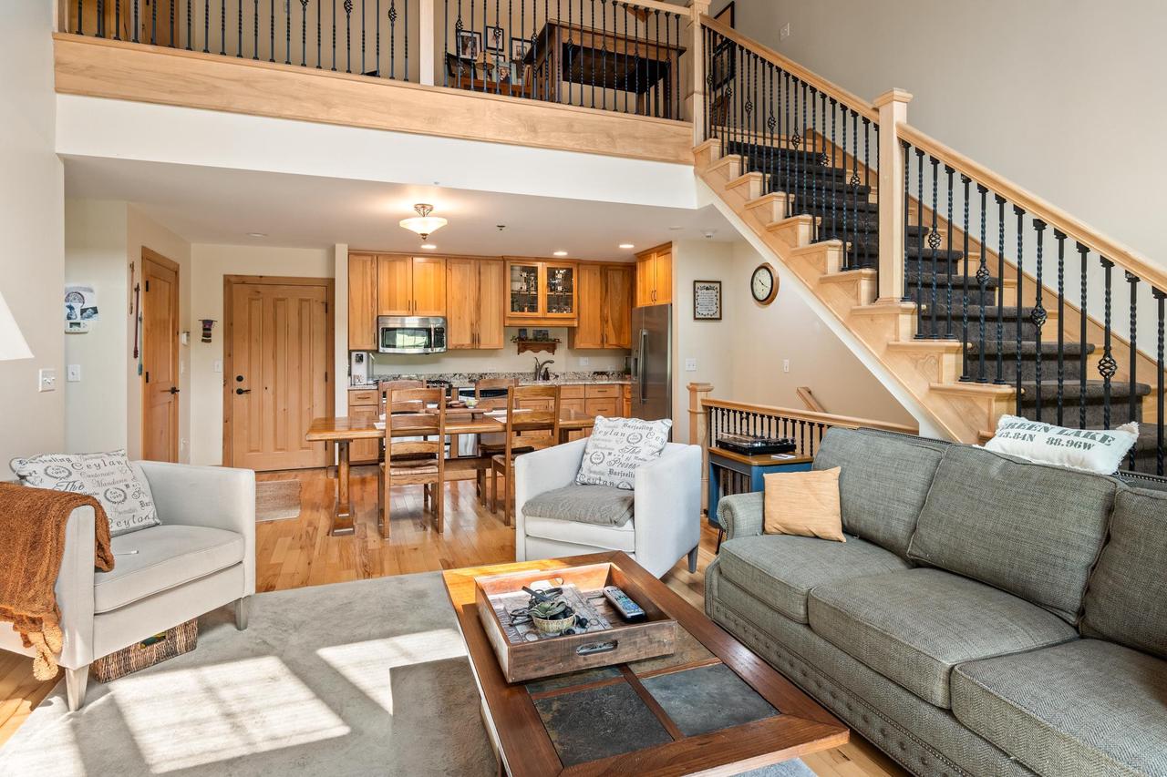 695 South Street 8