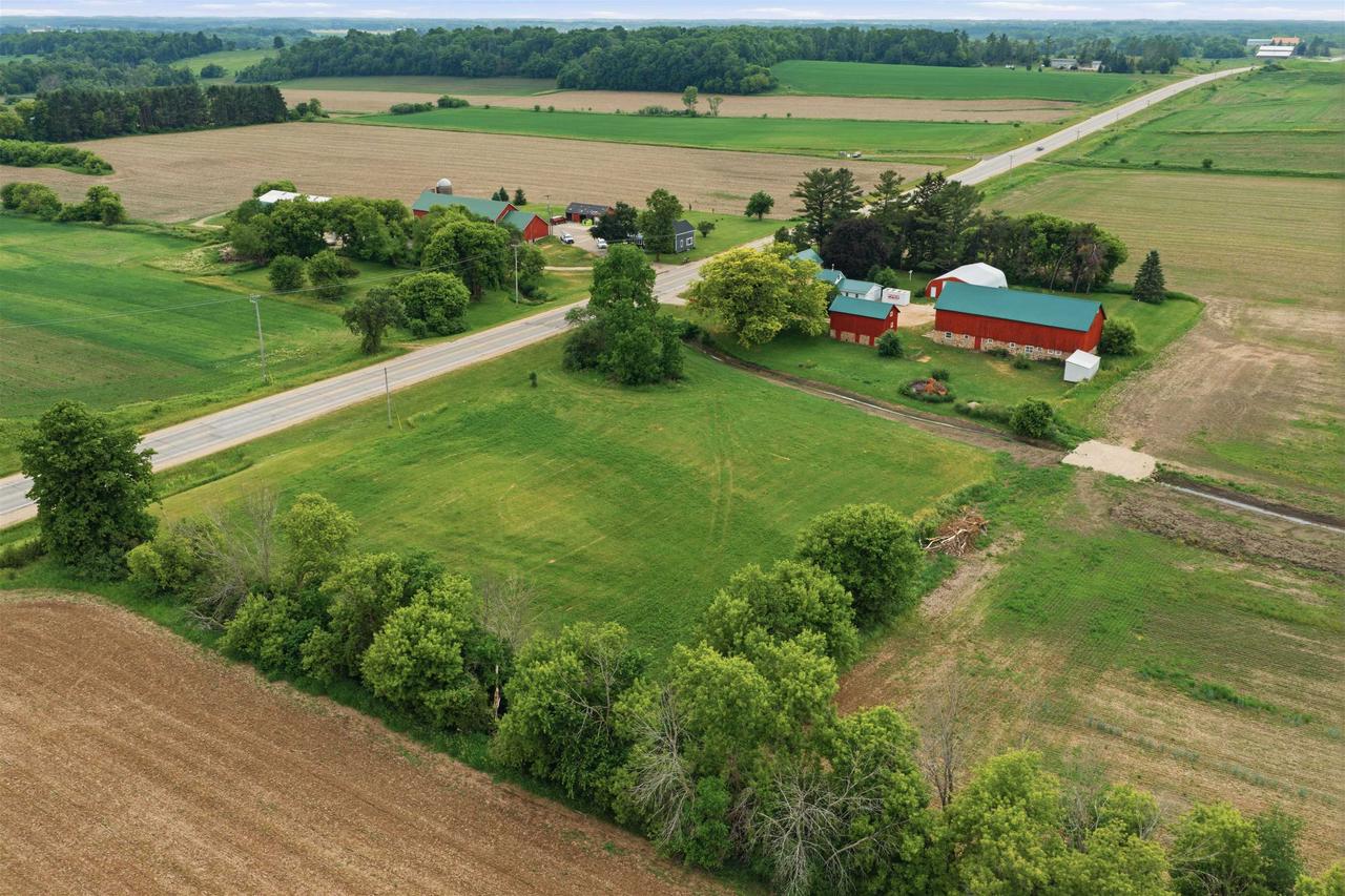 W3536 Highway 33
