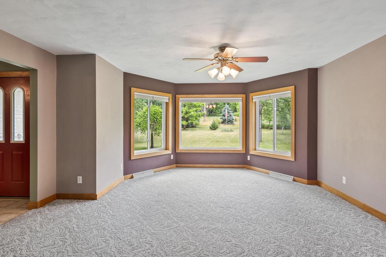 3075 W Grouse Road
