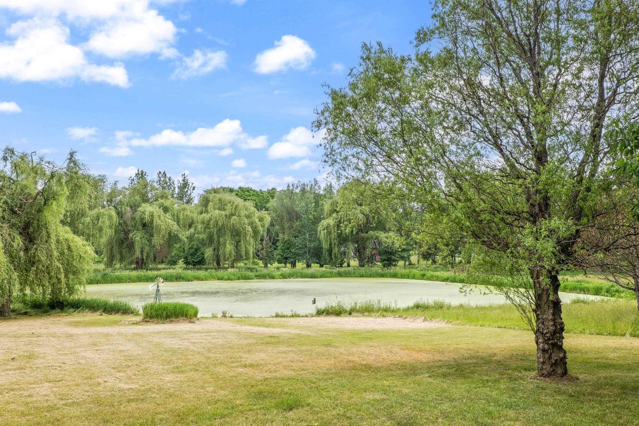 3075 W Grouse Road