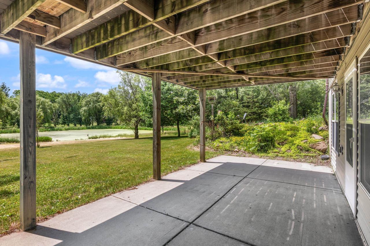 3075 W Grouse Road