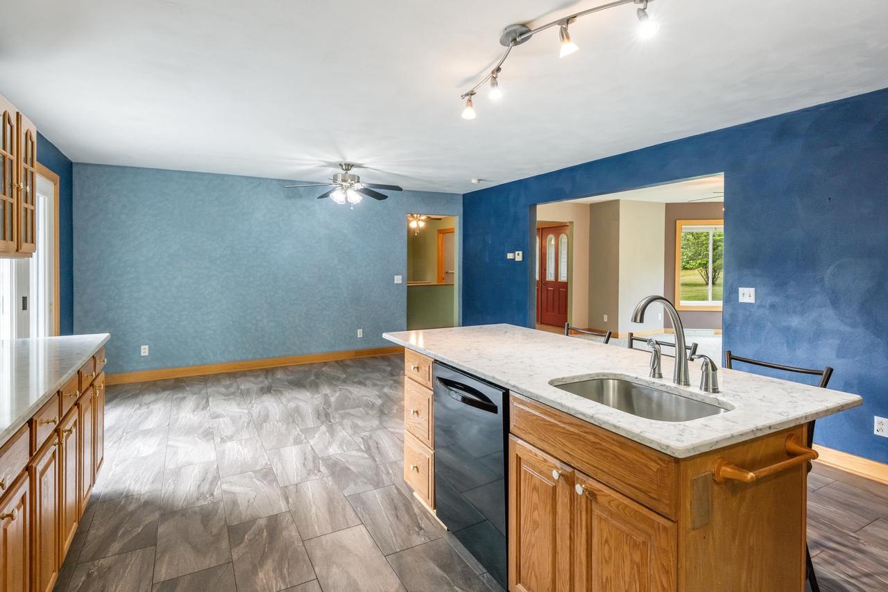 3075 W Grouse Road