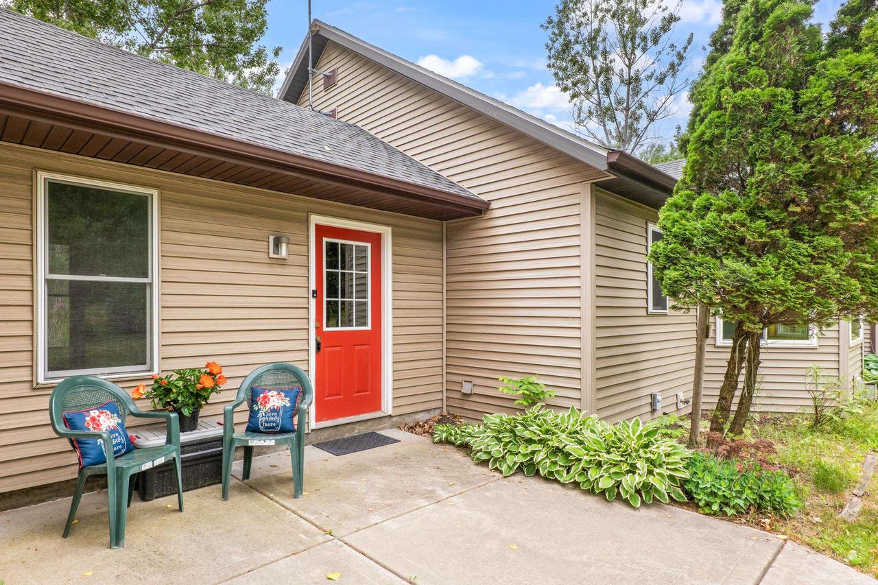 3075 W Grouse Road