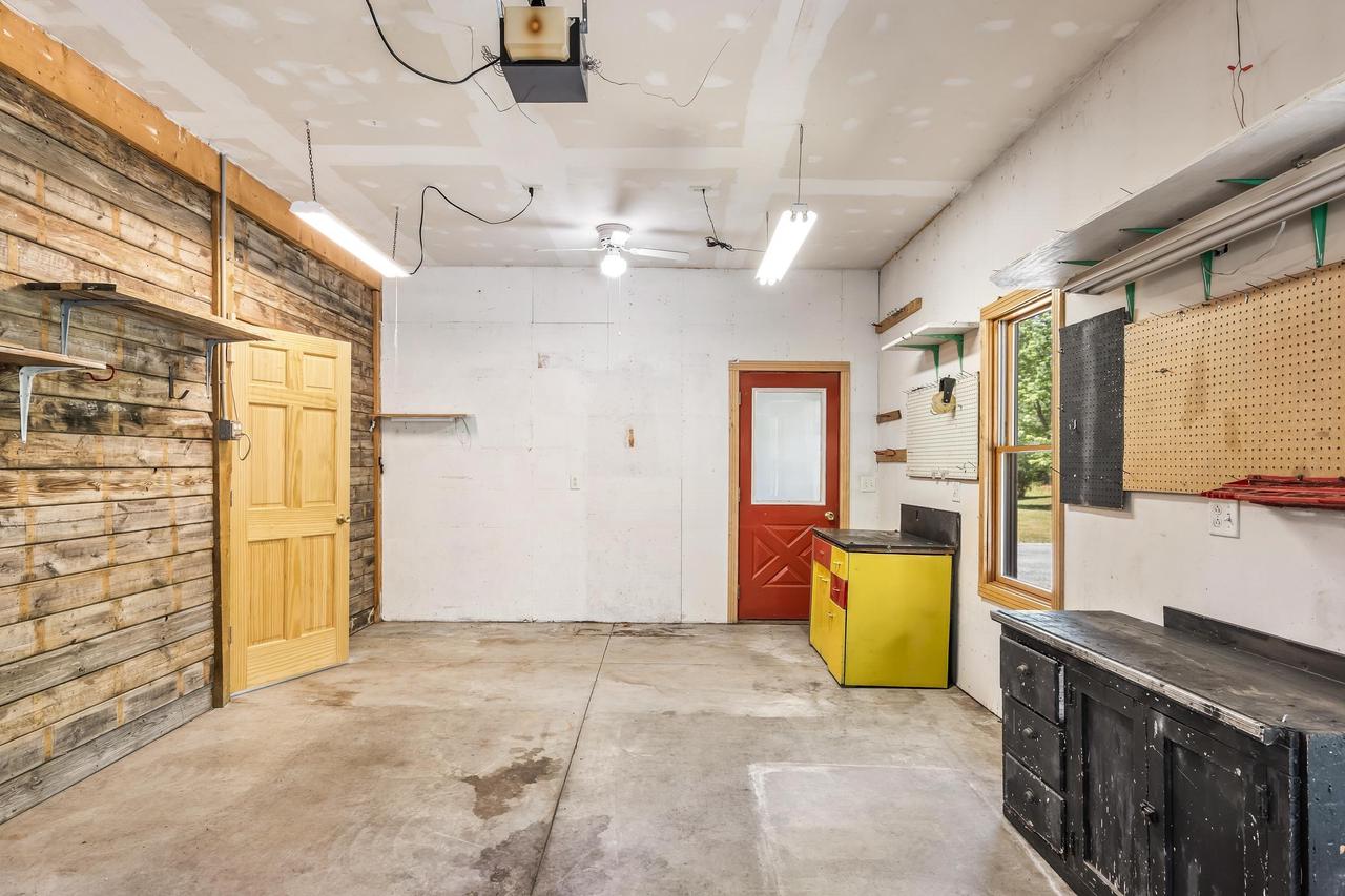 3075 W Grouse Road