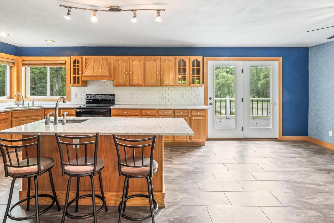 3075 W Grouse Road