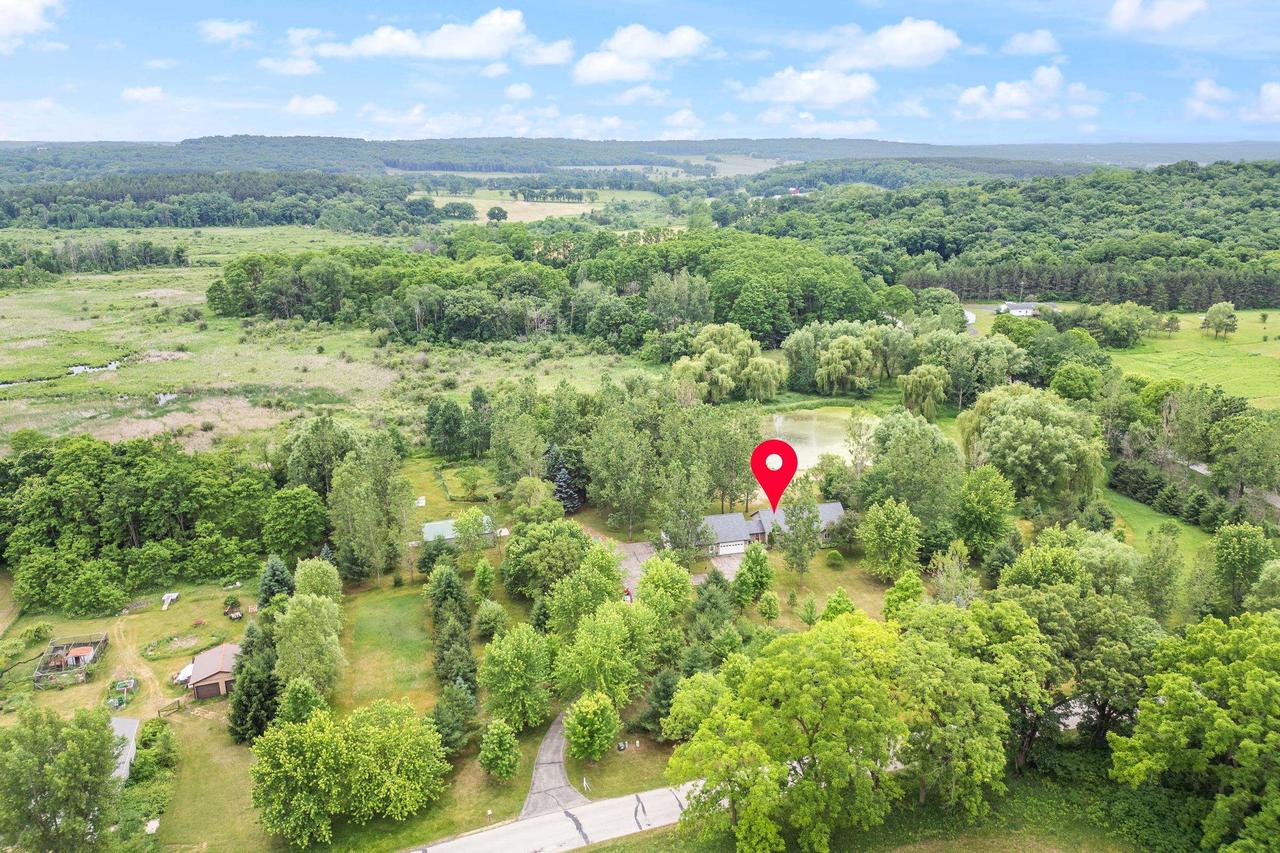 3075 W Grouse Road