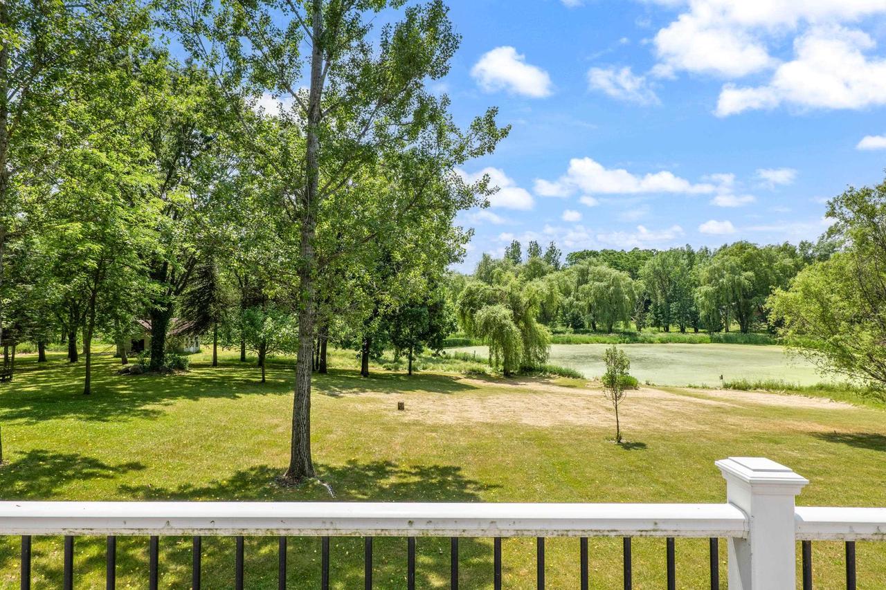 3075 W Grouse Road
