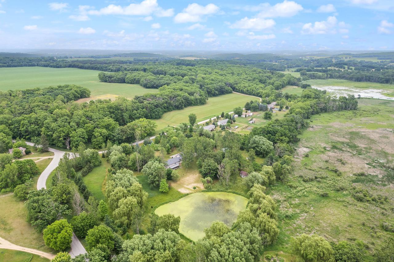 3075 W Grouse Road