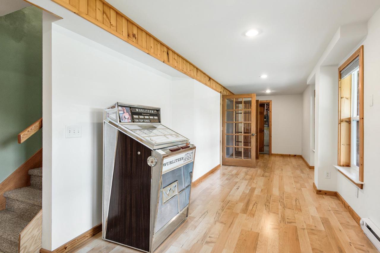 3075 W Grouse Road