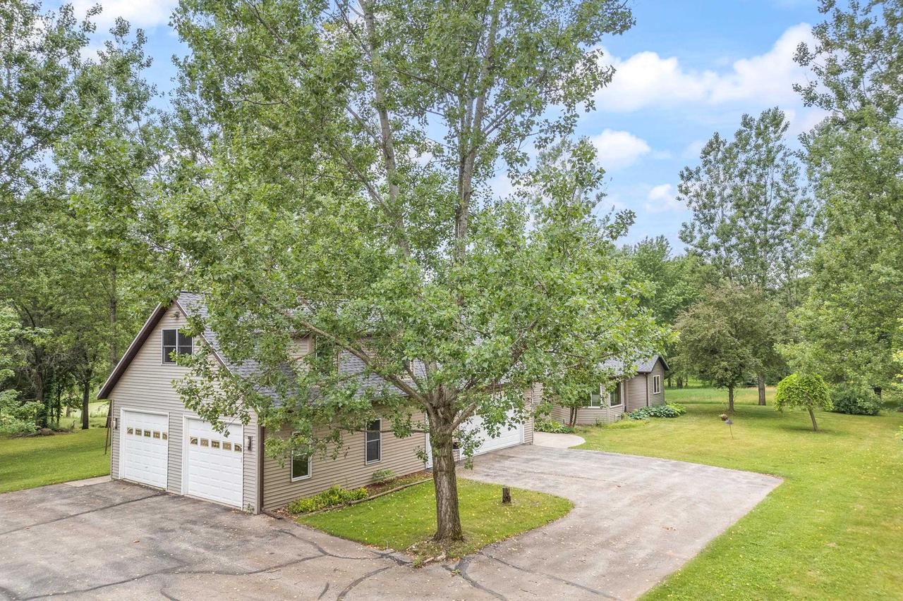 3075 W Grouse Road