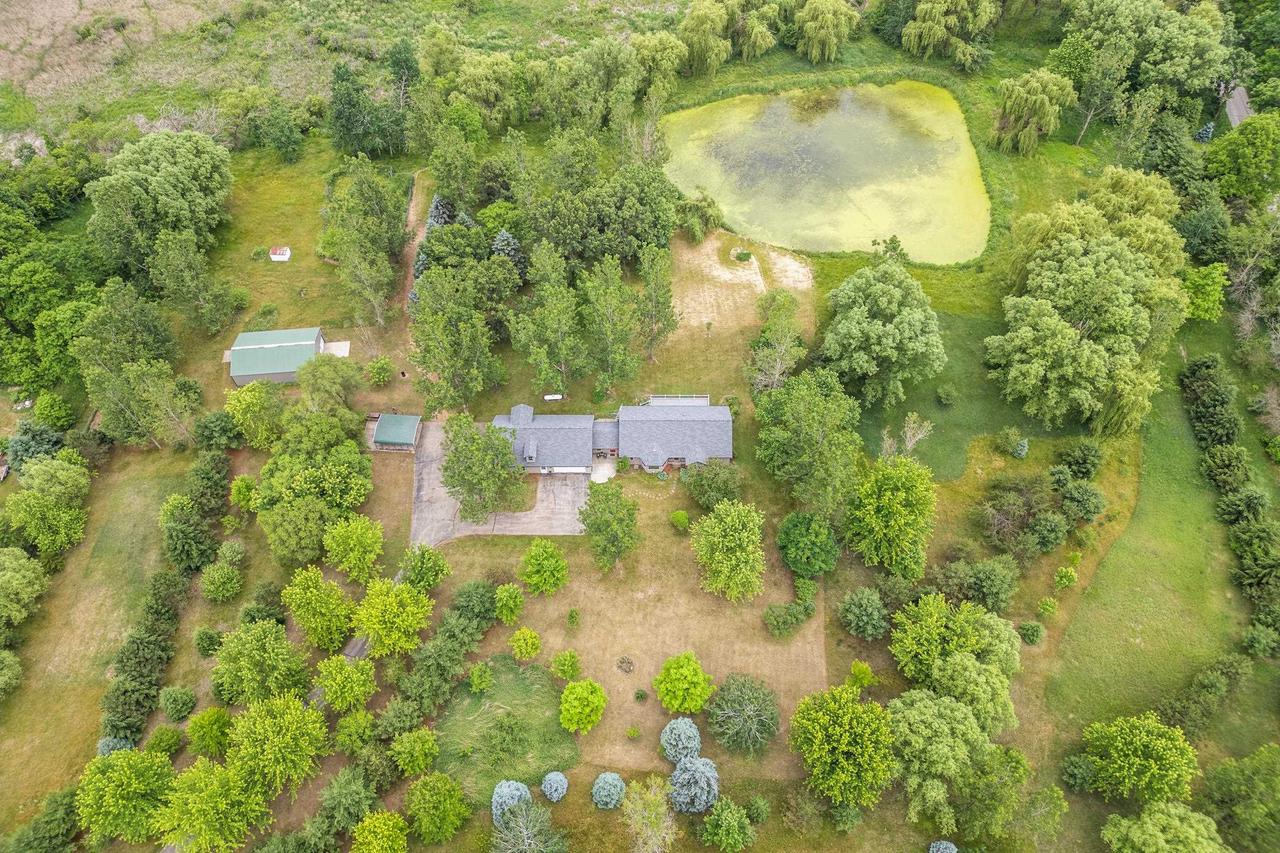 3075 W Grouse Road