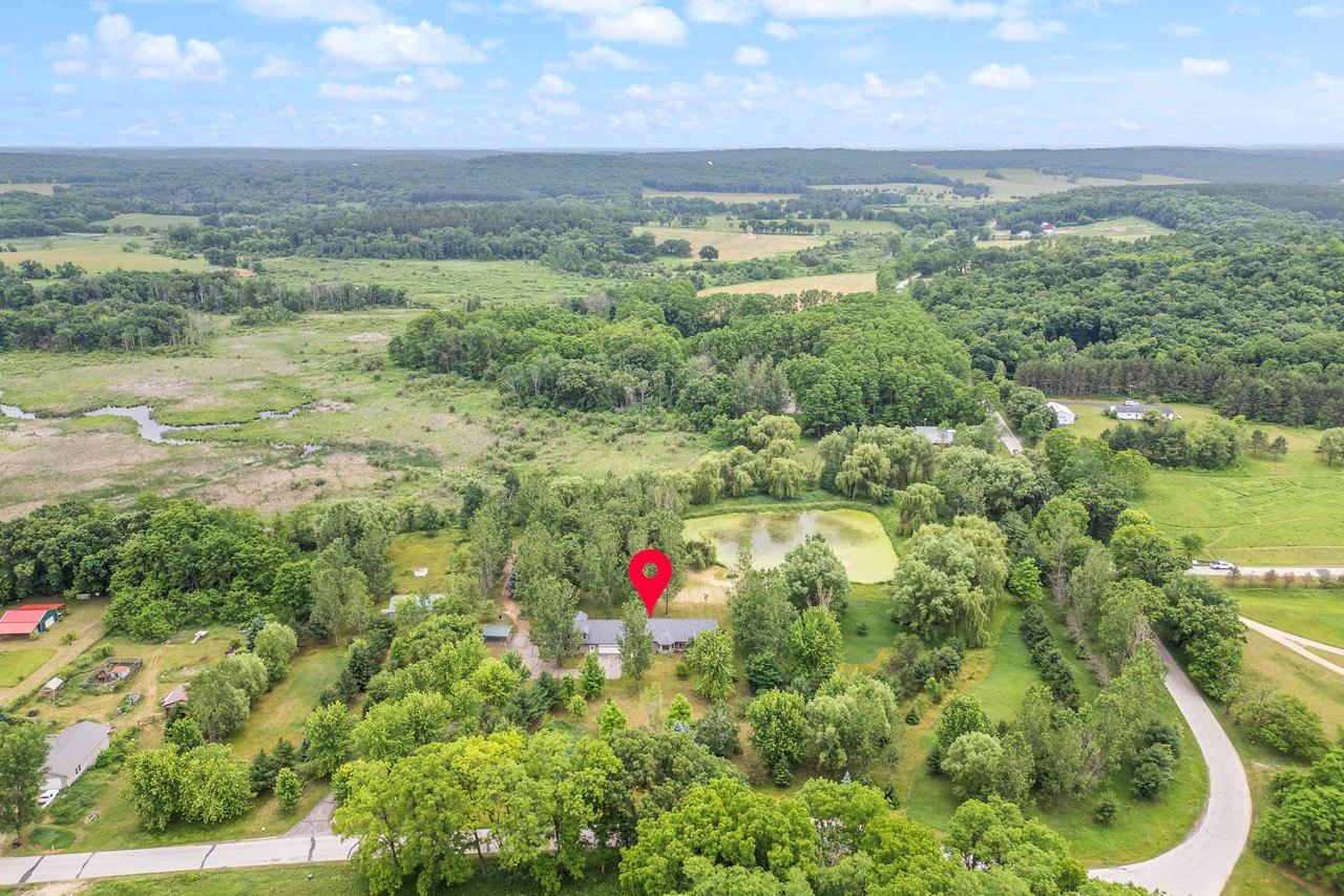 3075 W Grouse Road