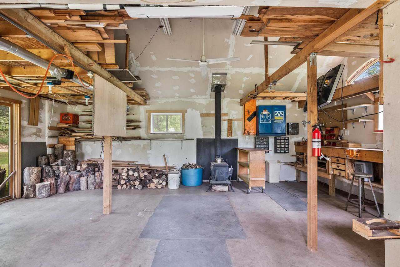 3075 W Grouse Road