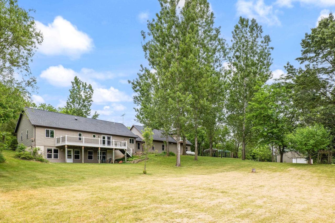 3075 W Grouse Road