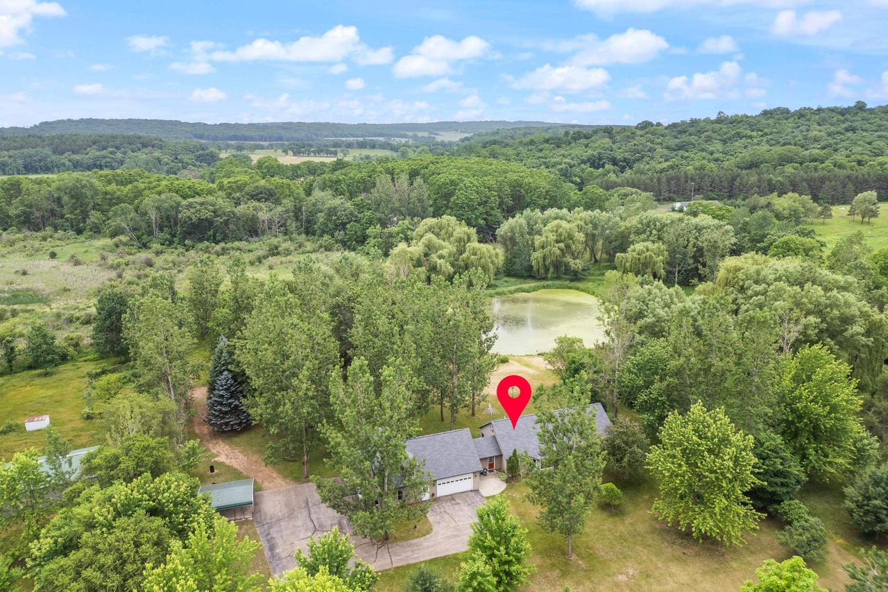 3075 W Grouse Road