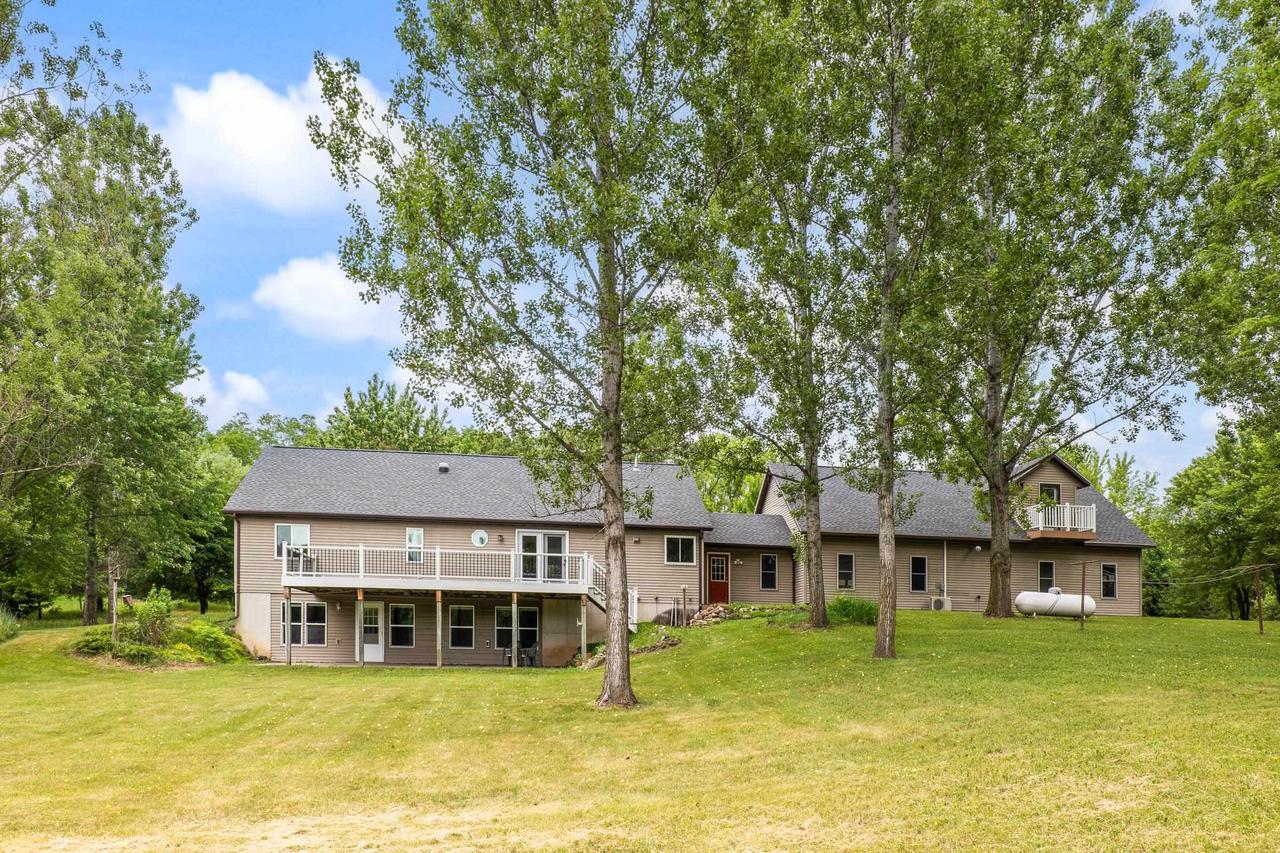 3075 W Grouse Road