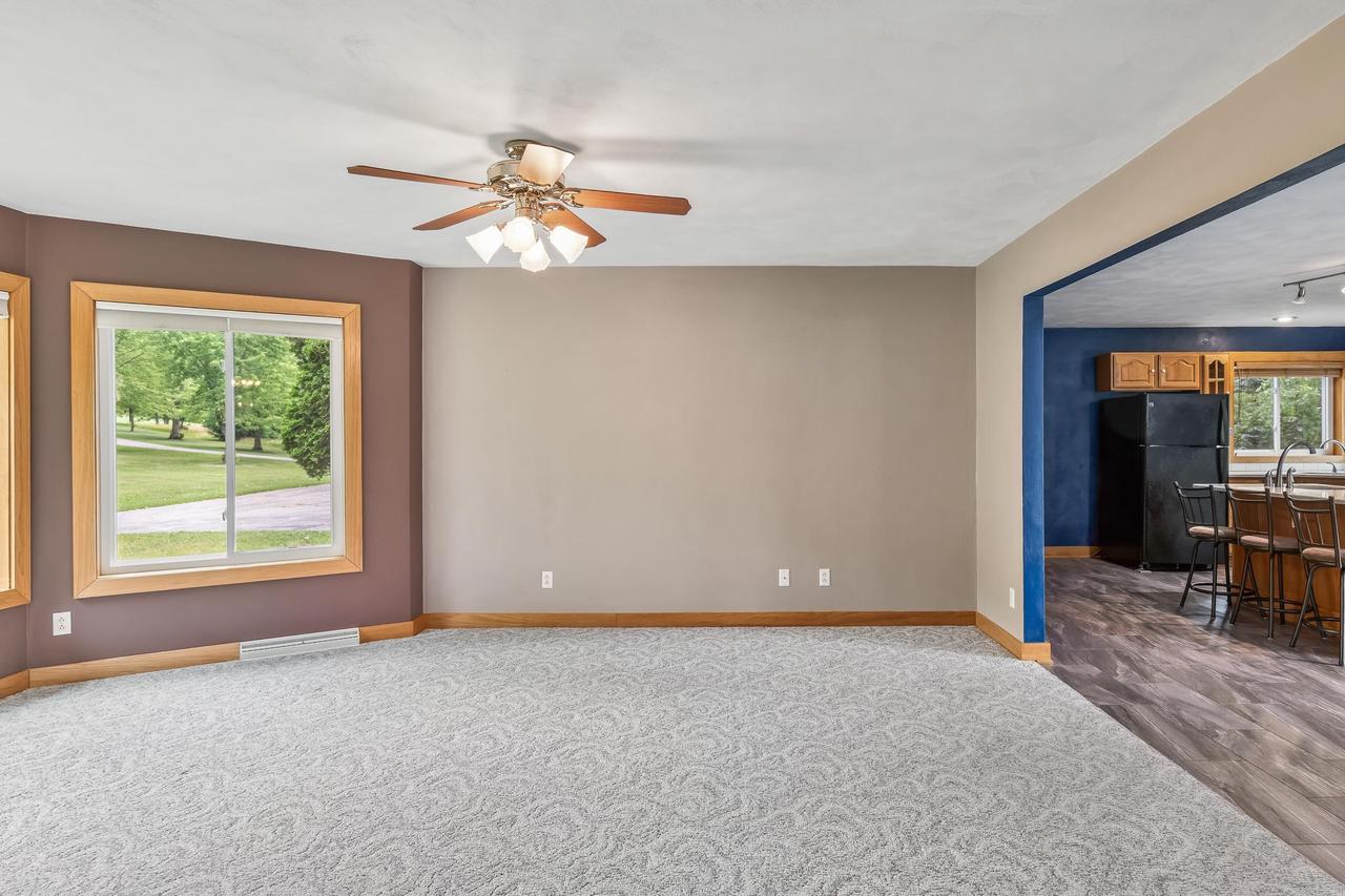 3075 W Grouse Road