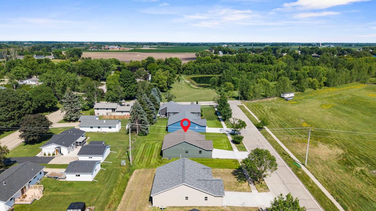 520 Village Lane