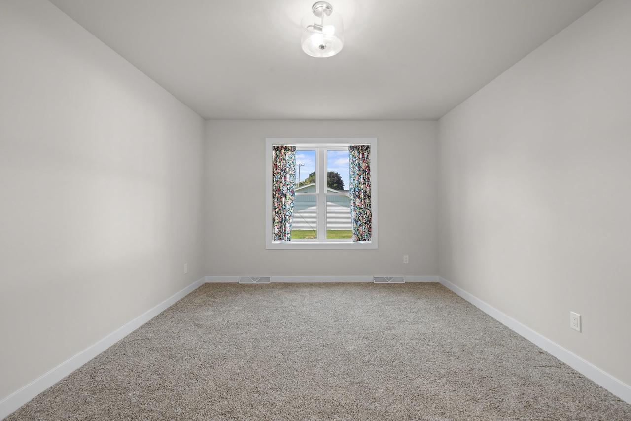 520 Village Lane