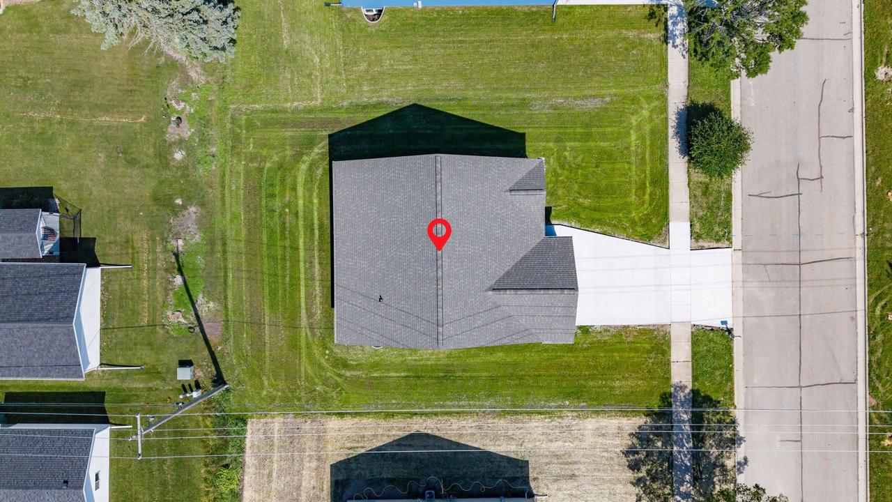 520 Village Lane