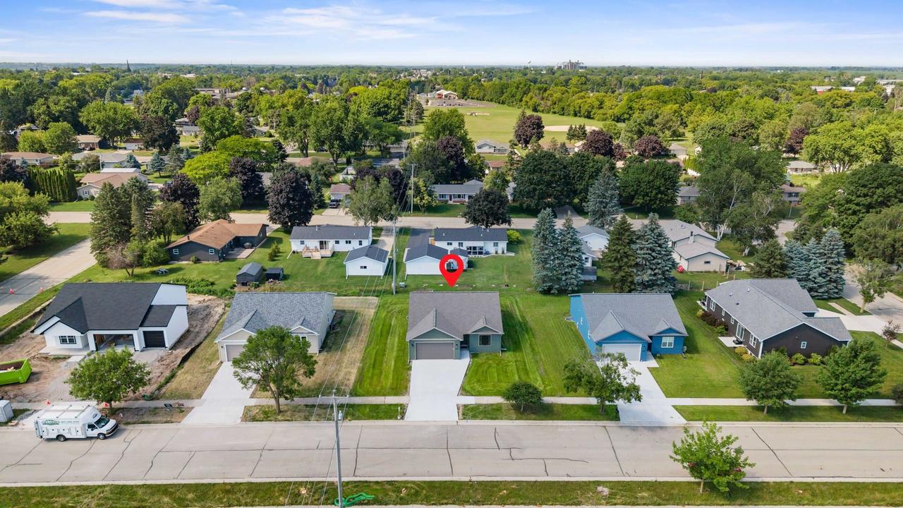 520 Village Lane