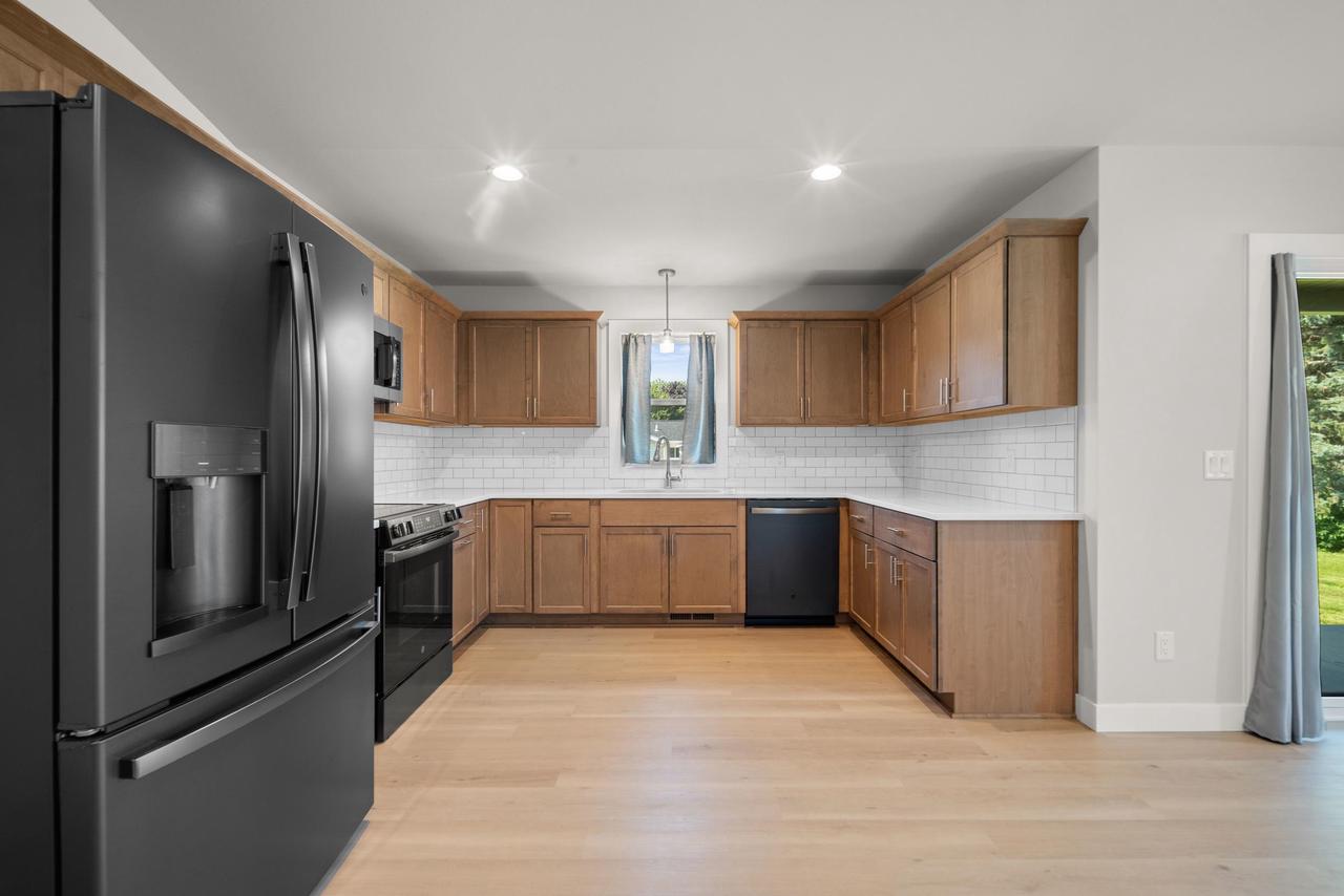 520 Village Lane