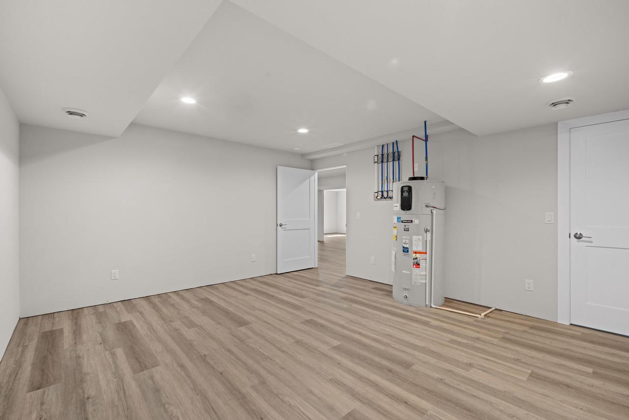 520 Village Lane