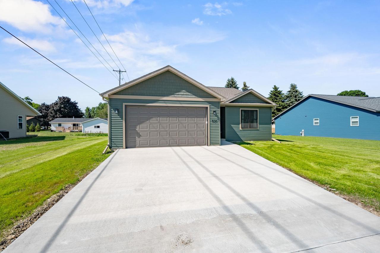 520 Village Lane