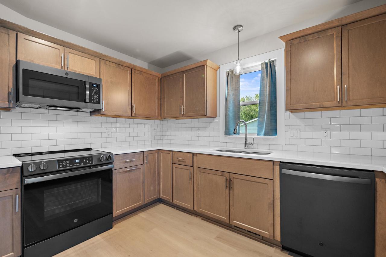 520 Village Lane