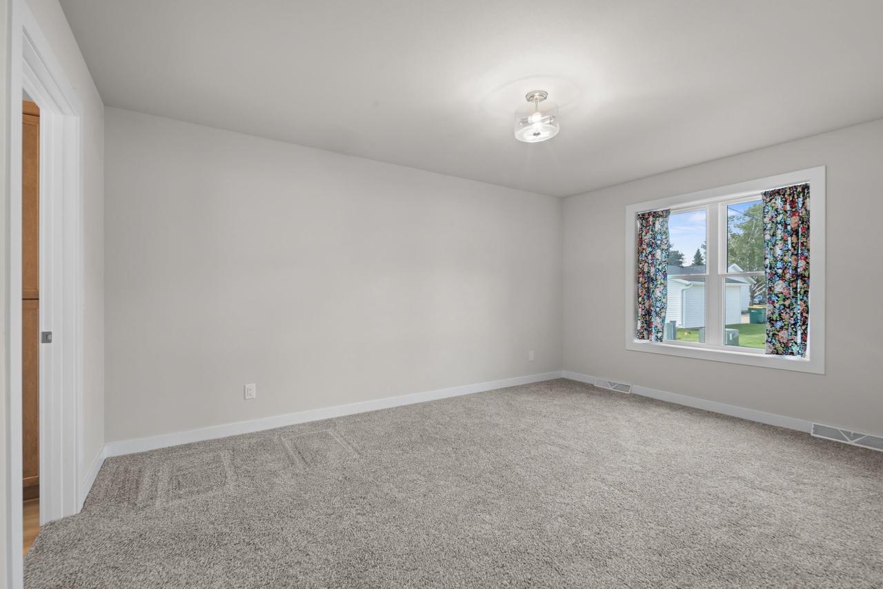 520 Village Lane