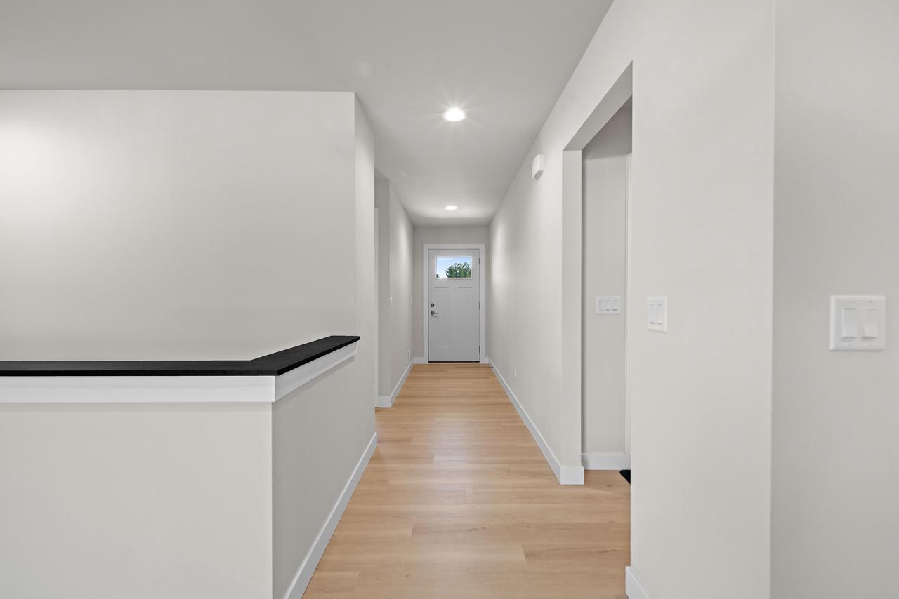 520 Village Lane