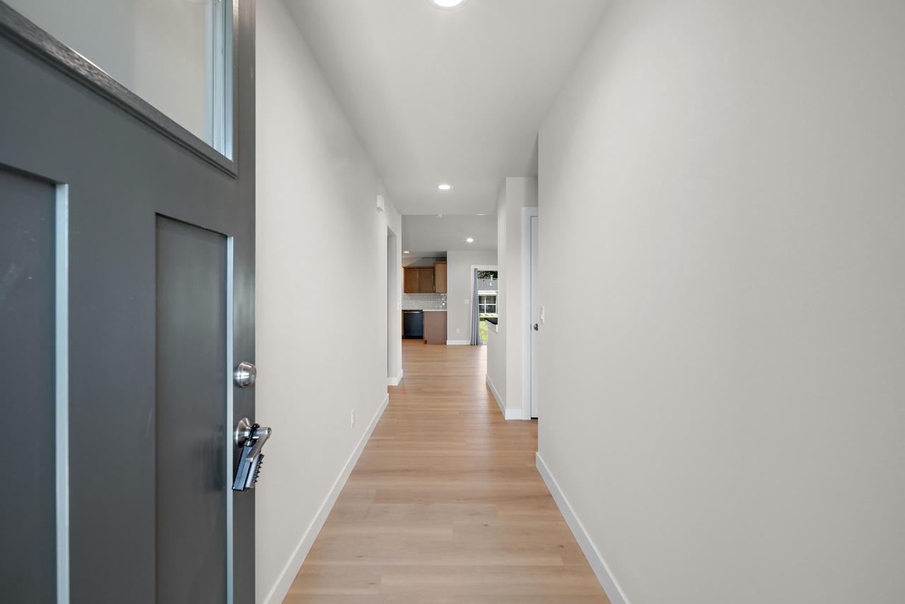 520 Village Lane