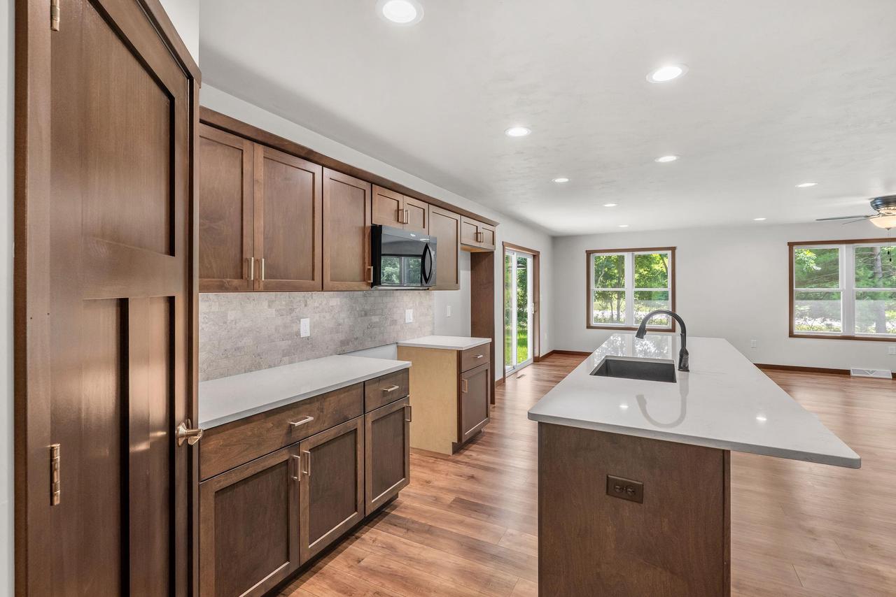 W6513 Woodhaven Circle
