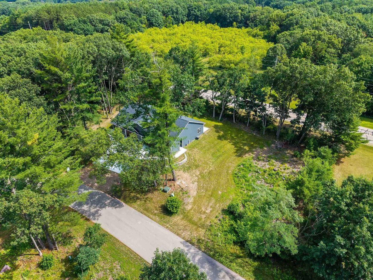 W6513 Woodhaven Circle