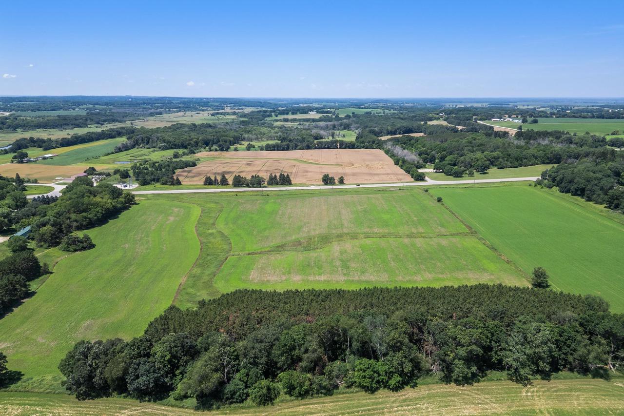 28 Acres Hwy 49