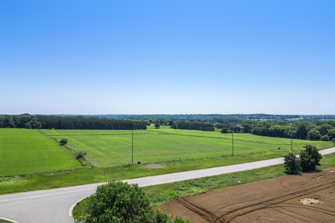 28 Acres Hwy 49