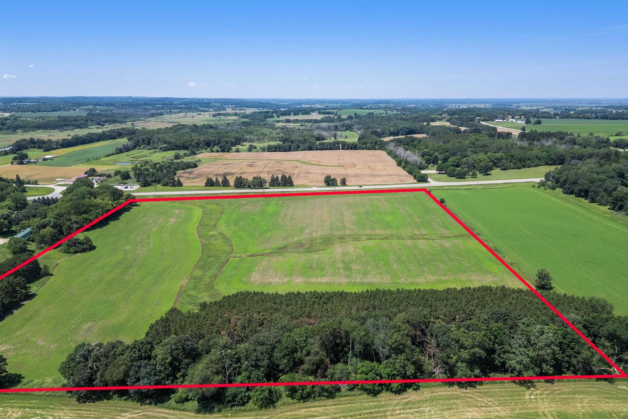 28 Acres Hwy 49