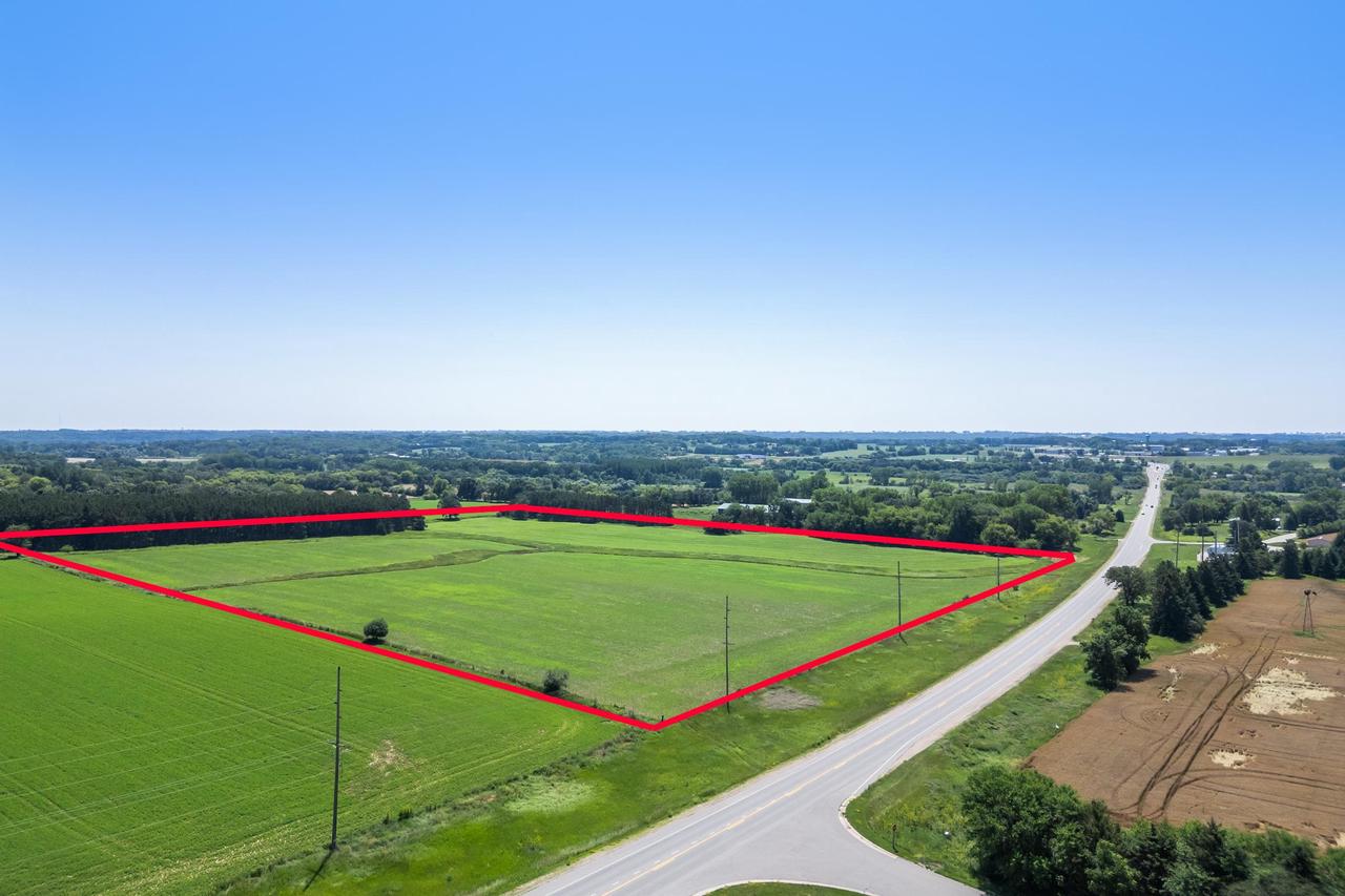 28 Acres Hwy 49