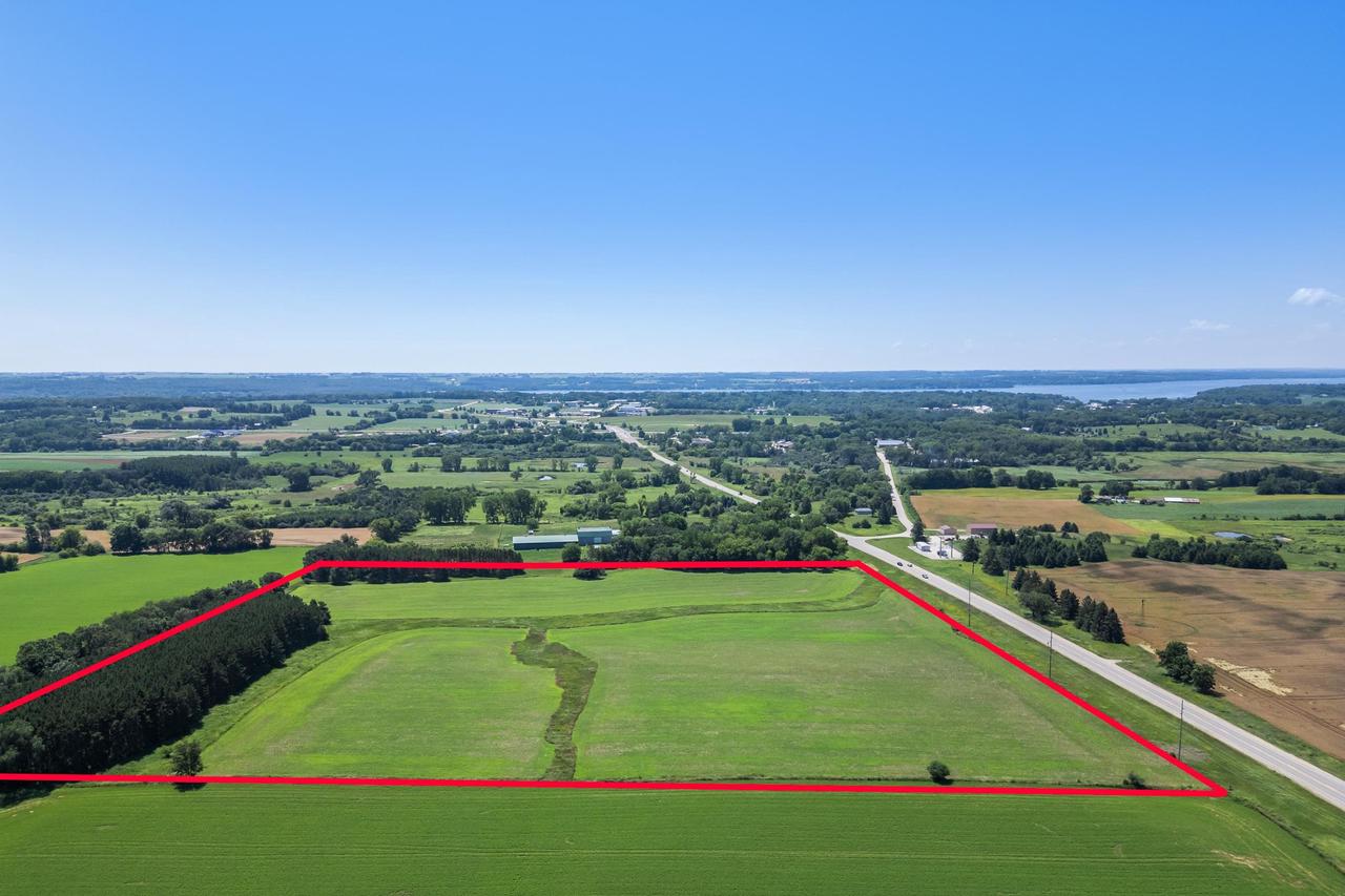 28 Acres Hwy 49