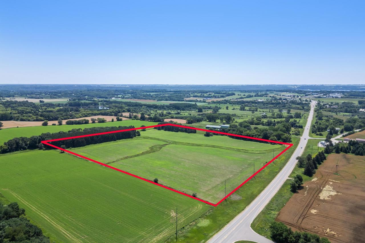 28 Acres Hwy 49