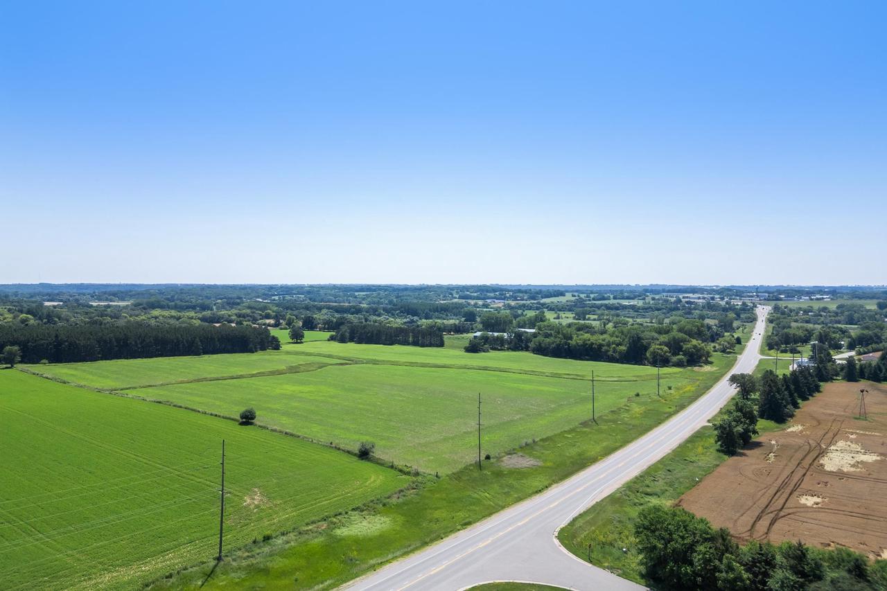 28 Acres Hwy 49