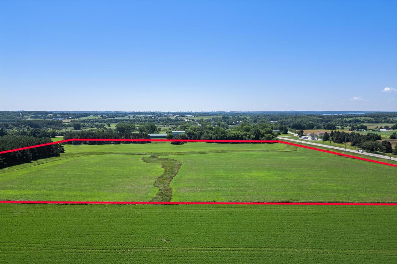 28 Acres Hwy 49