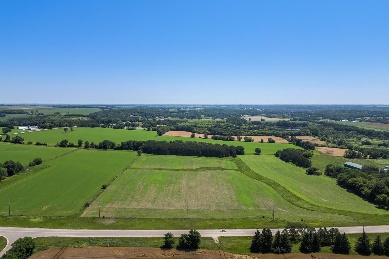 28 Acres Hwy 49